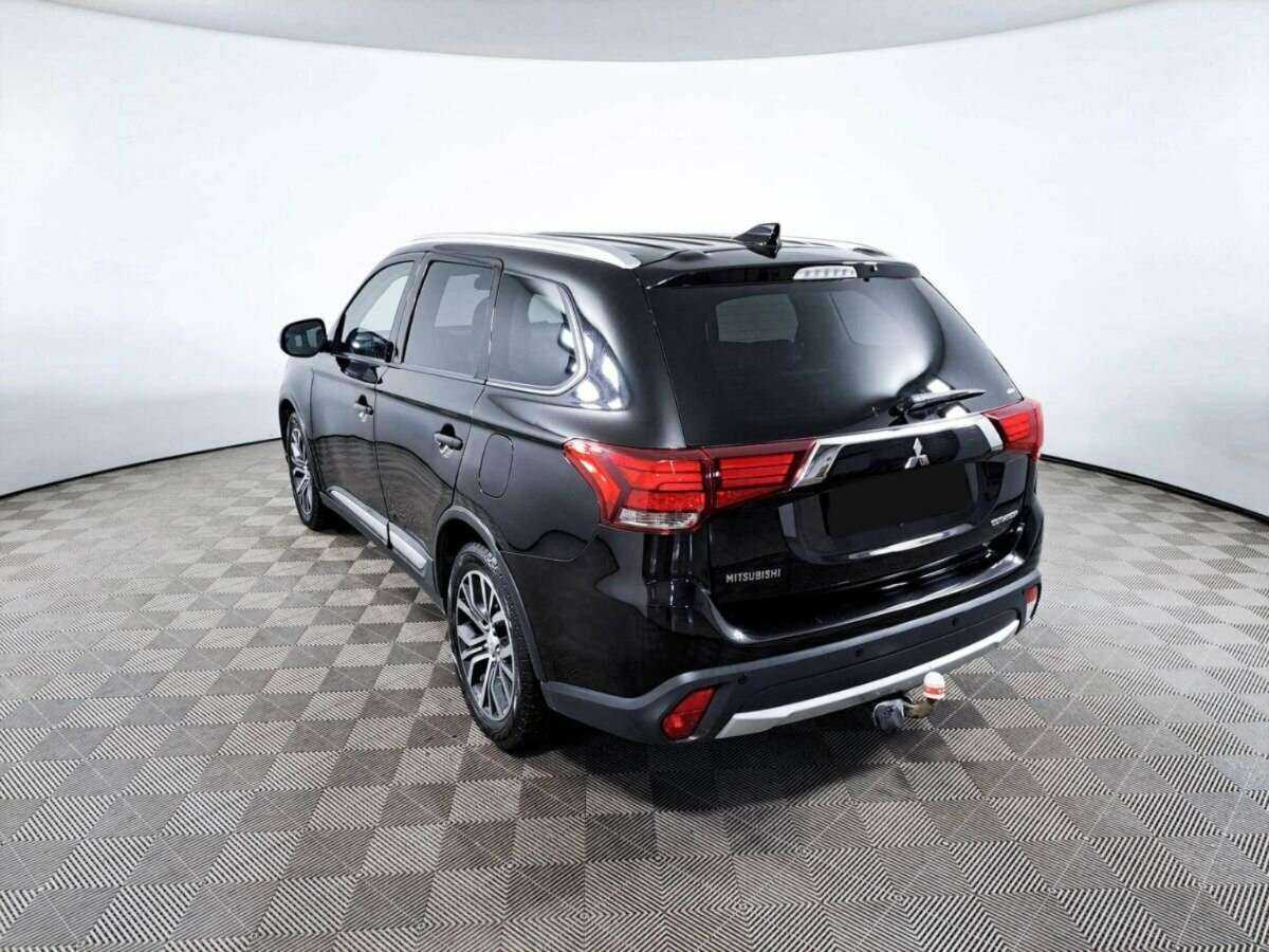 Купить Mitsubishi Outlander с пробегом. Фото: #6