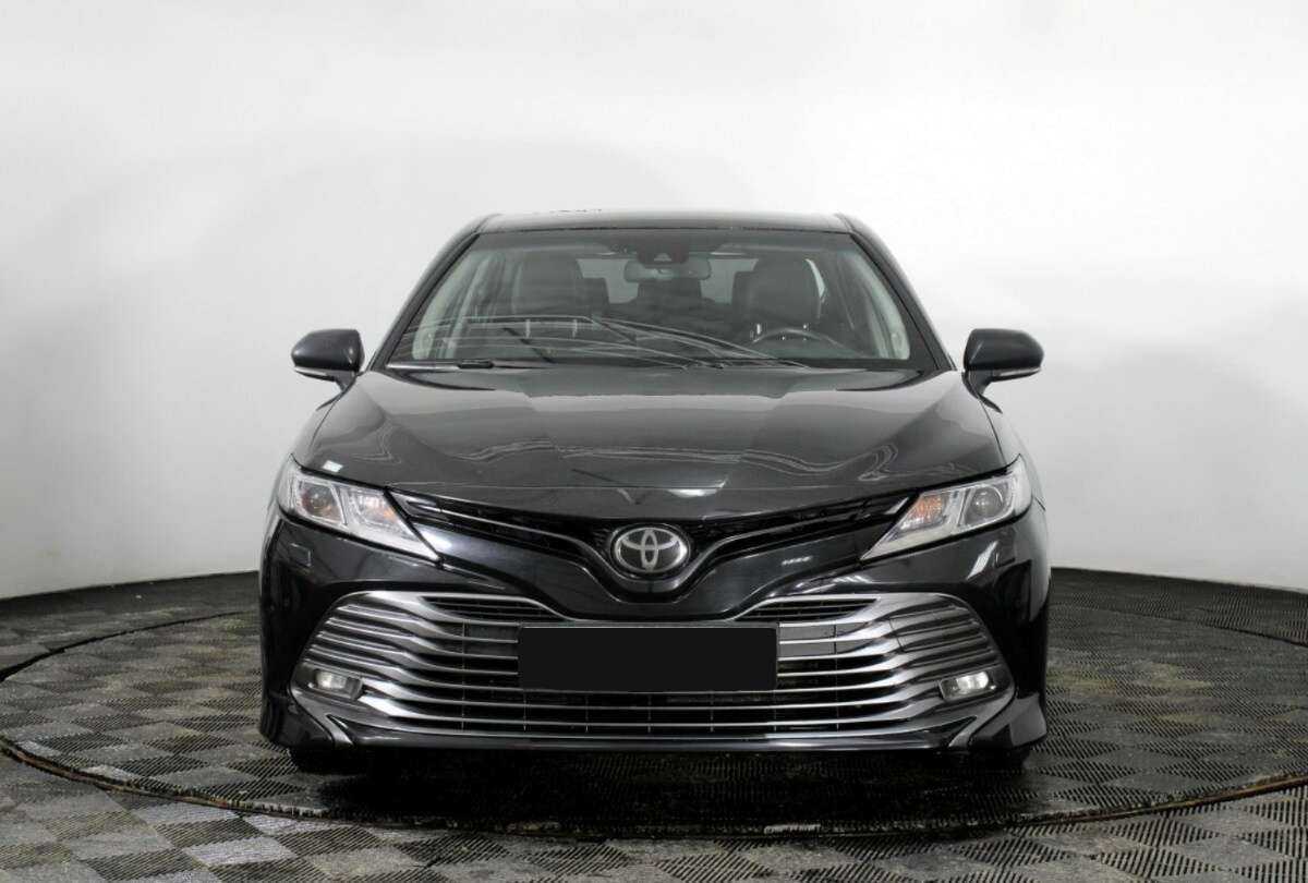 Купить Toyota Camry с пробегом. Фото: #1