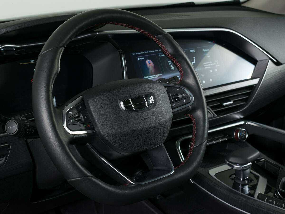 Купить Geely Tugella с пробегом. Фото: #11