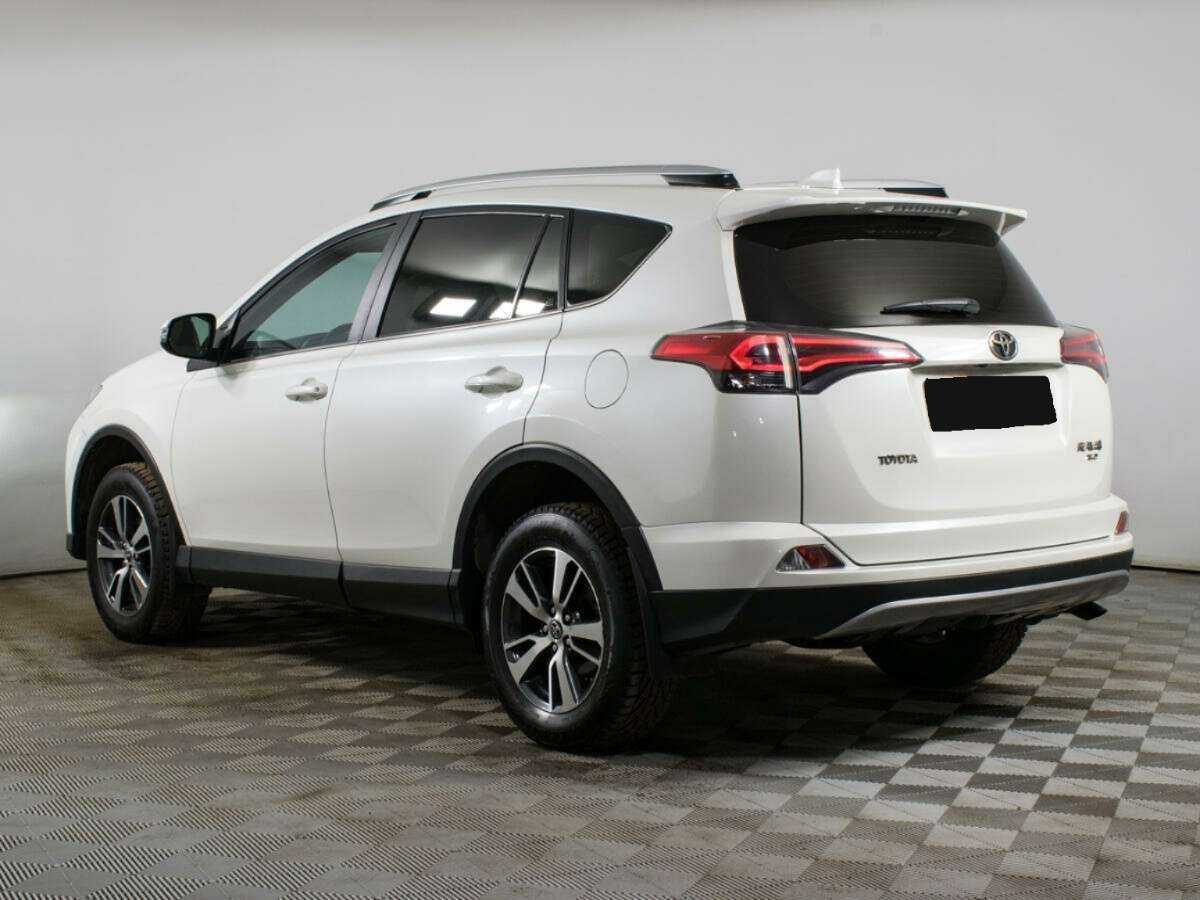 Купить Toyota RAV4 с пробегом. Фото: #6