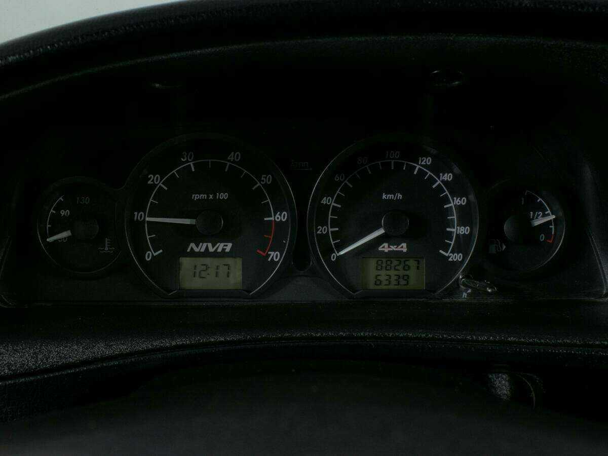 Купить Chevrolet Niva с пробегом. Фото: #10