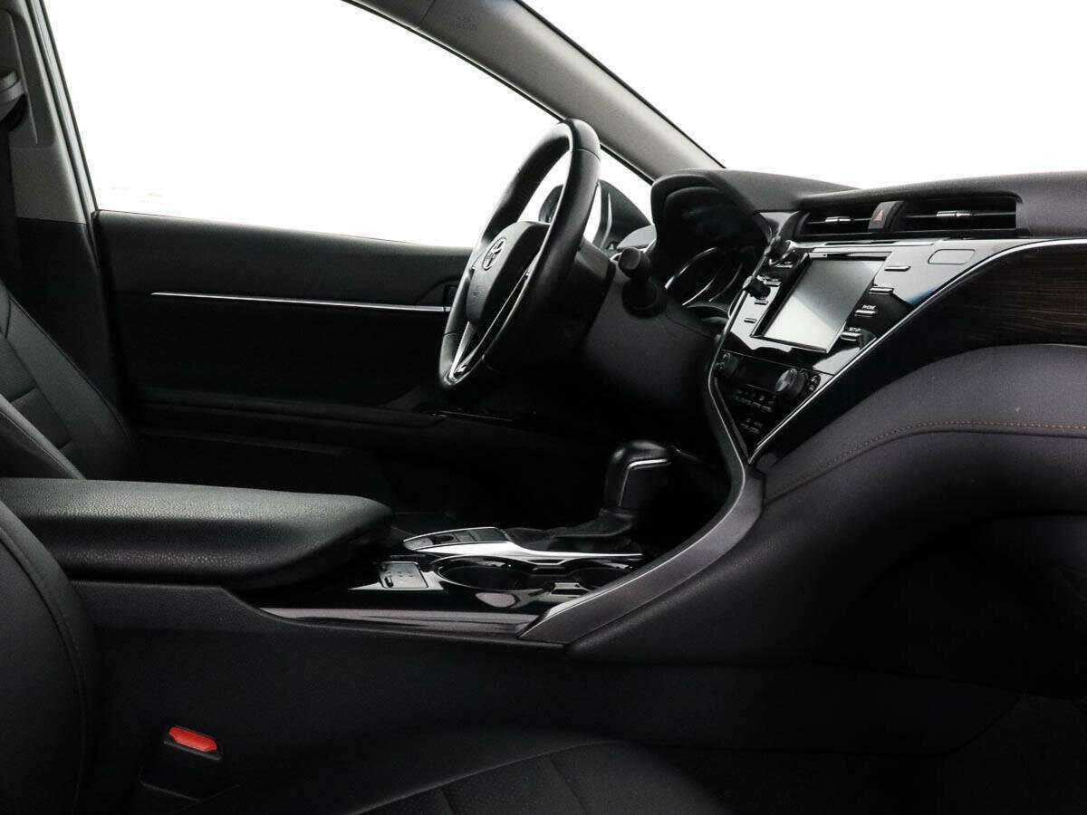Купить Toyota Camry с пробегом. Фото: #6