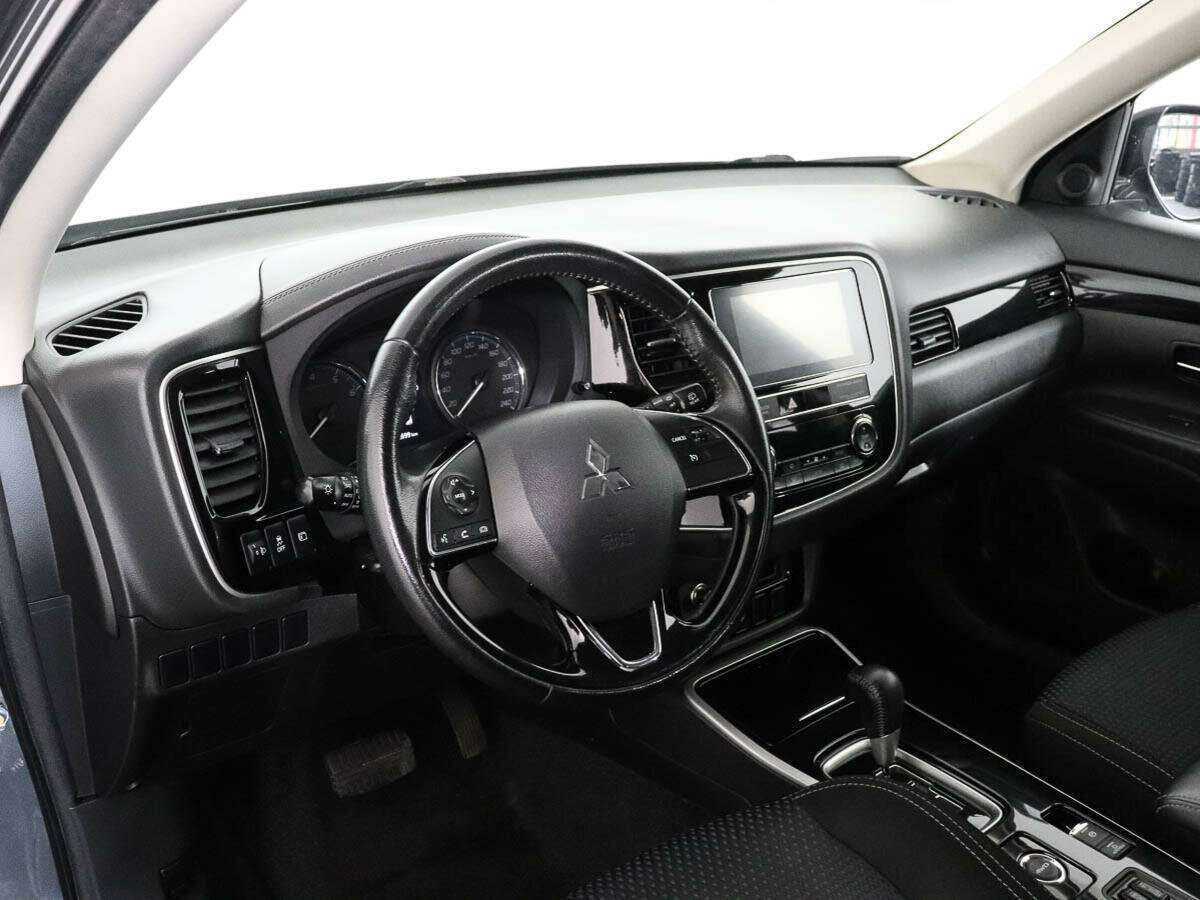 Купить Mitsubishi Outlander с пробегом. Фото: #7