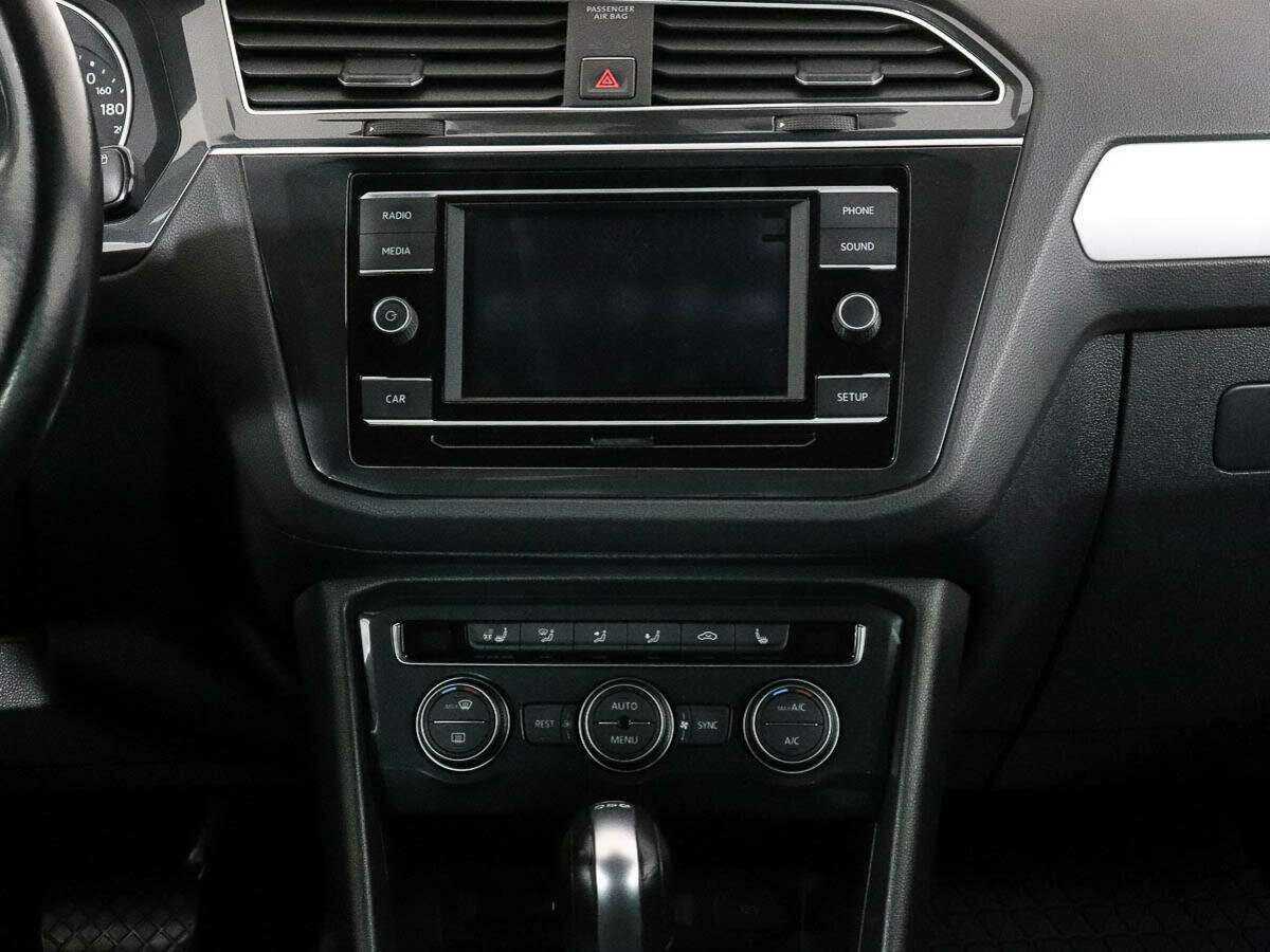 Купить Volkswagen Tiguan с пробегом. Фото: #10