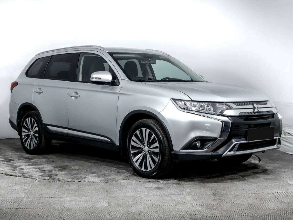 Купить Mitsubishi Outlander с пробегом. Фото: #2