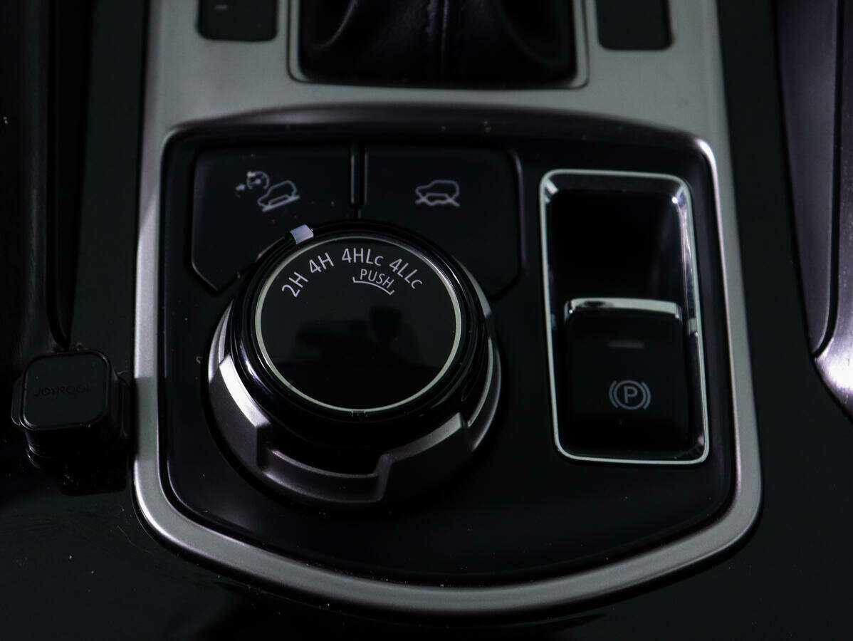 Купить Mitsubishi Pajero Sport с пробегом. Фото: #25