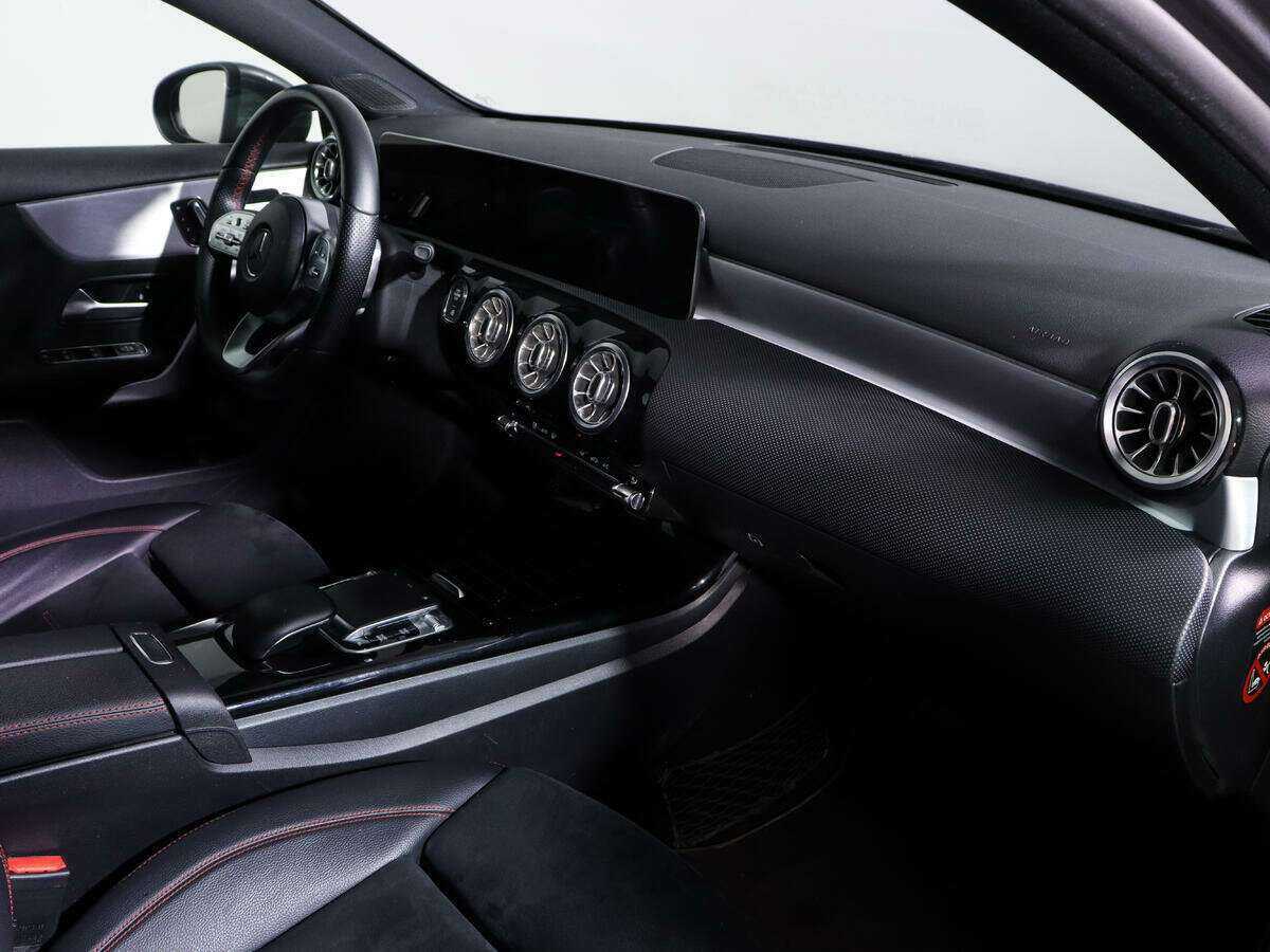 Купить Mercedes-Benz A-Класс с пробегом. Фото: #8