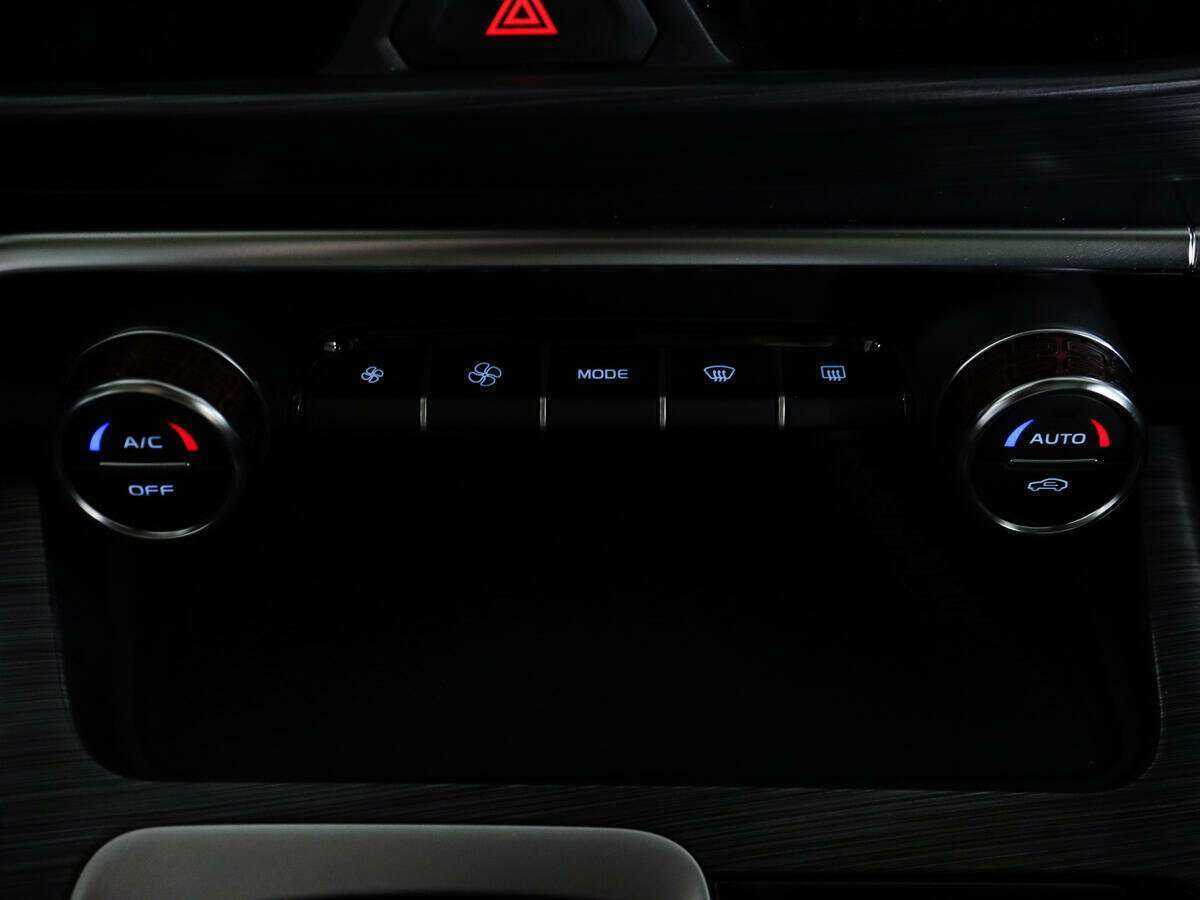 Купить Geely Tugella с пробегом. Фото: #21