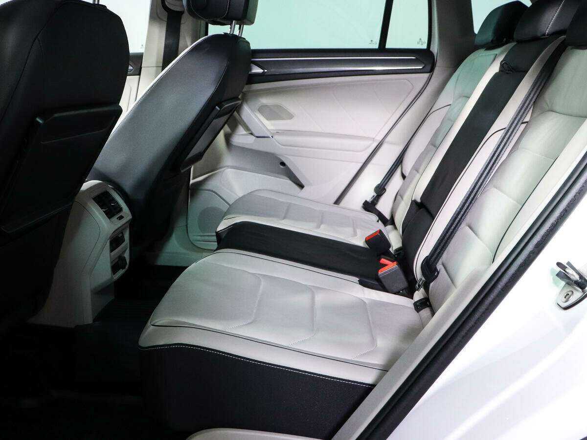 Купить Volkswagen Tiguan с пробегом. Фото: #7