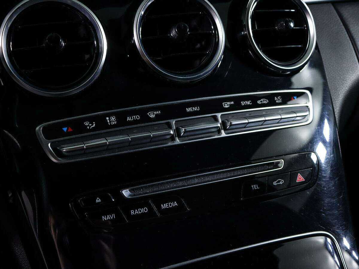 Купить Mercedes-Benz C-Класс с пробегом. Фото: #18