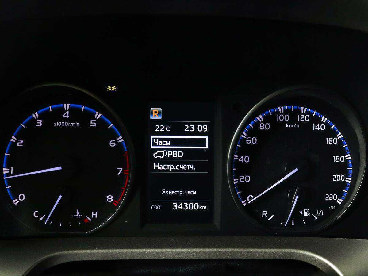 Купить Toyota RAV4 с пробегом. Фото: #9