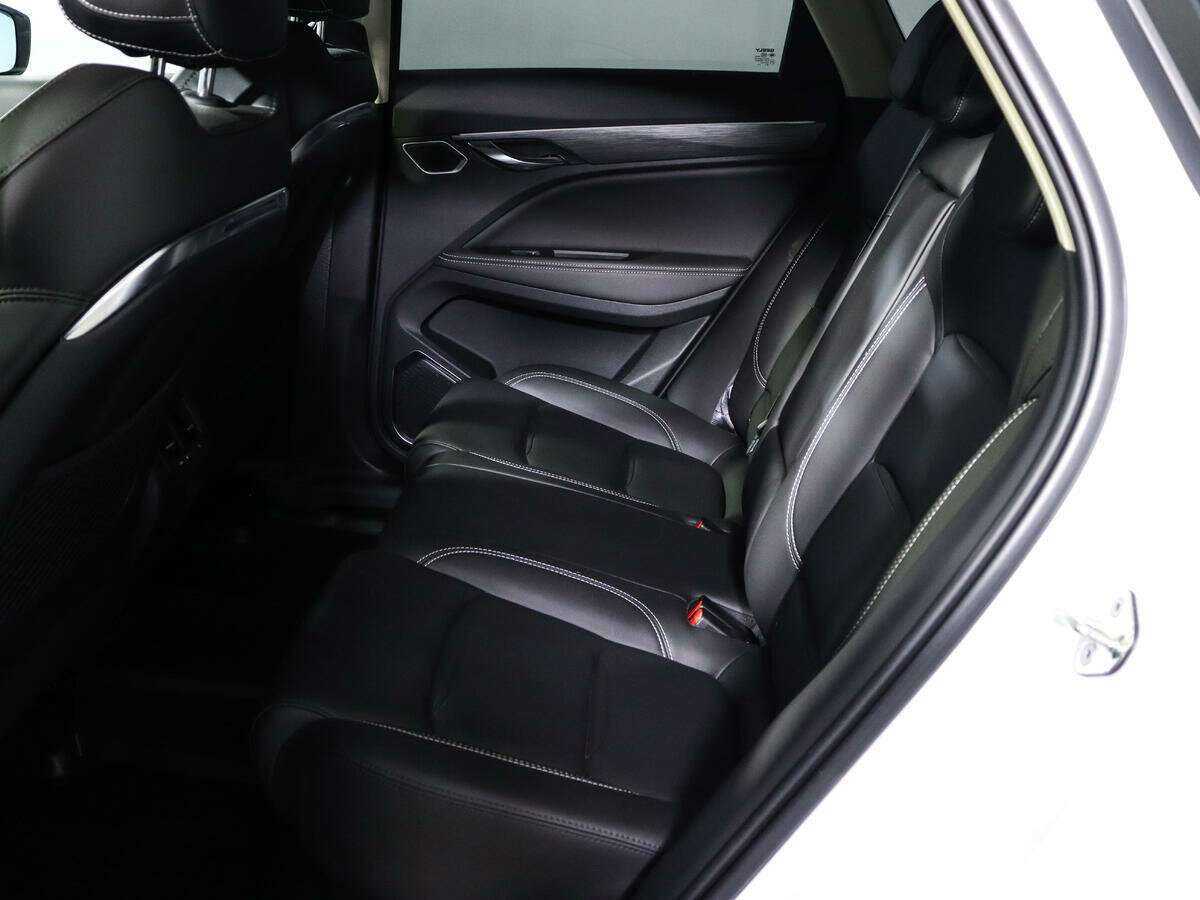 Купить Geely Tugella с пробегом. Фото: #6