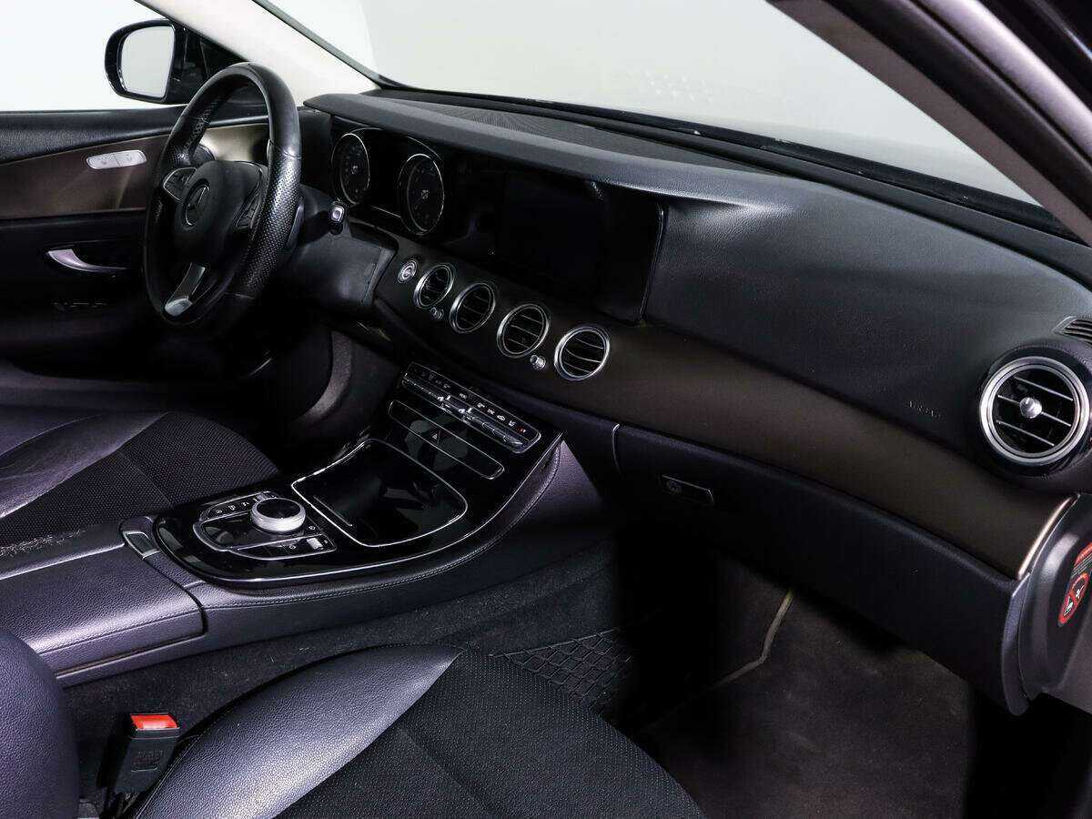 Купить Mercedes-Benz E-Класс с пробегом. Фото: #7