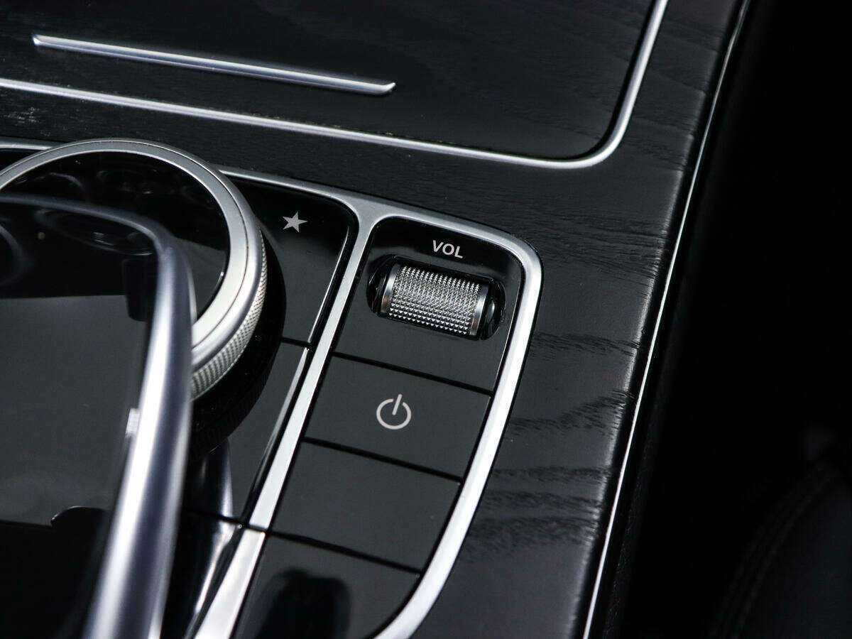 Купить Mercedes-Benz C-Класс с пробегом. Фото: #15