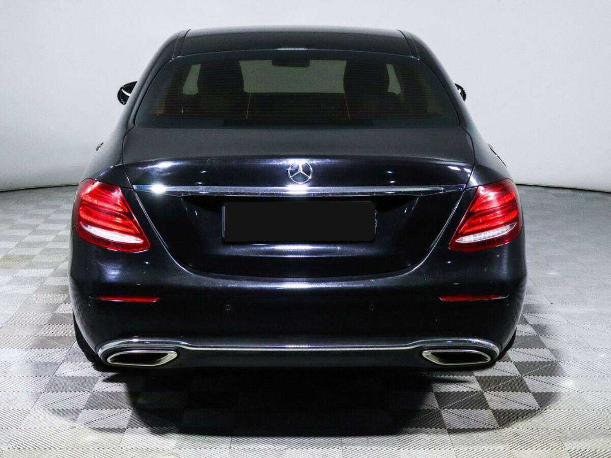 Купить Mercedes-Benz E-Класс с пробегом. Фото: #4