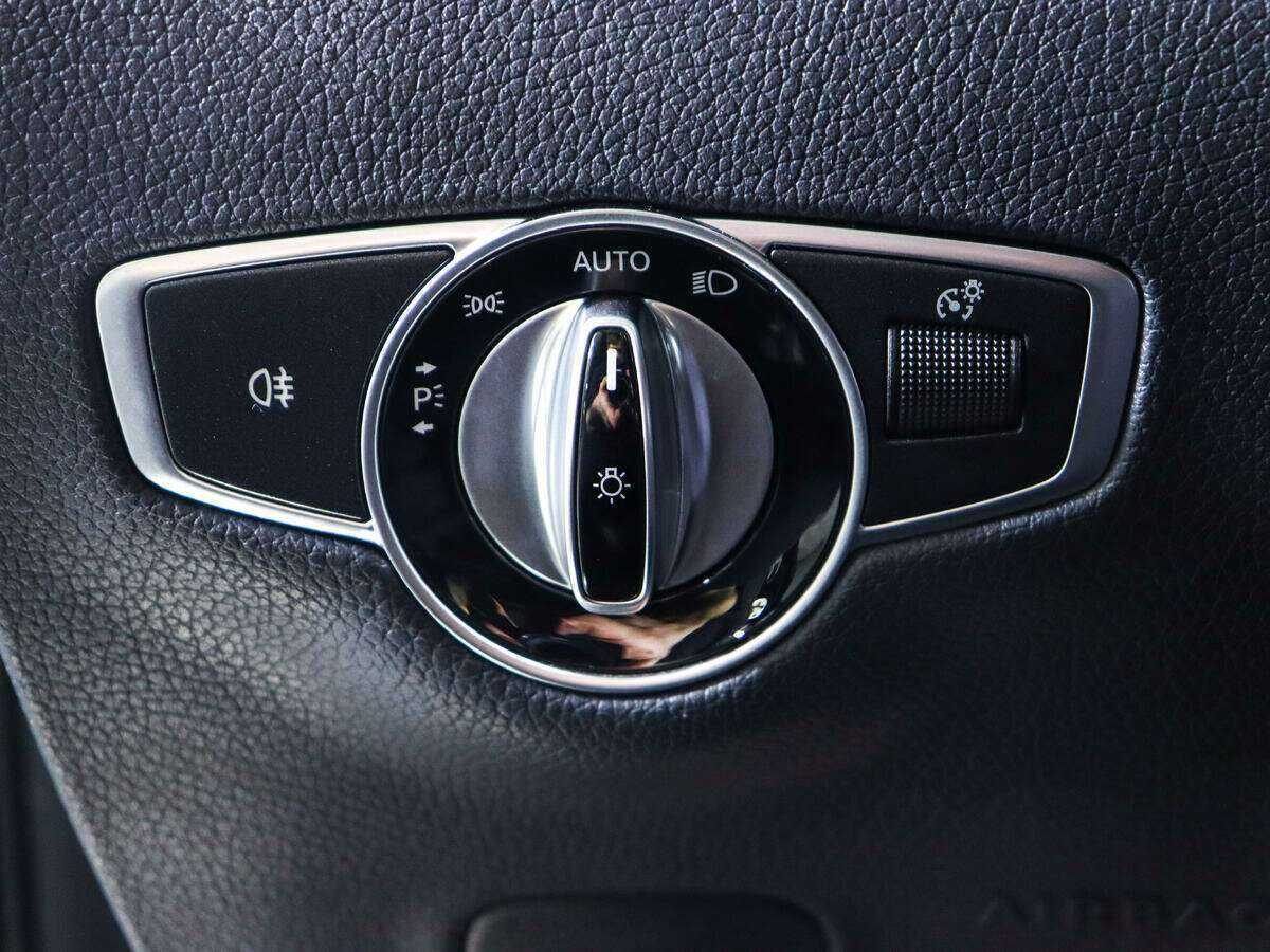 Купить Mercedes-Benz E-Класс с пробегом. Фото: #19
