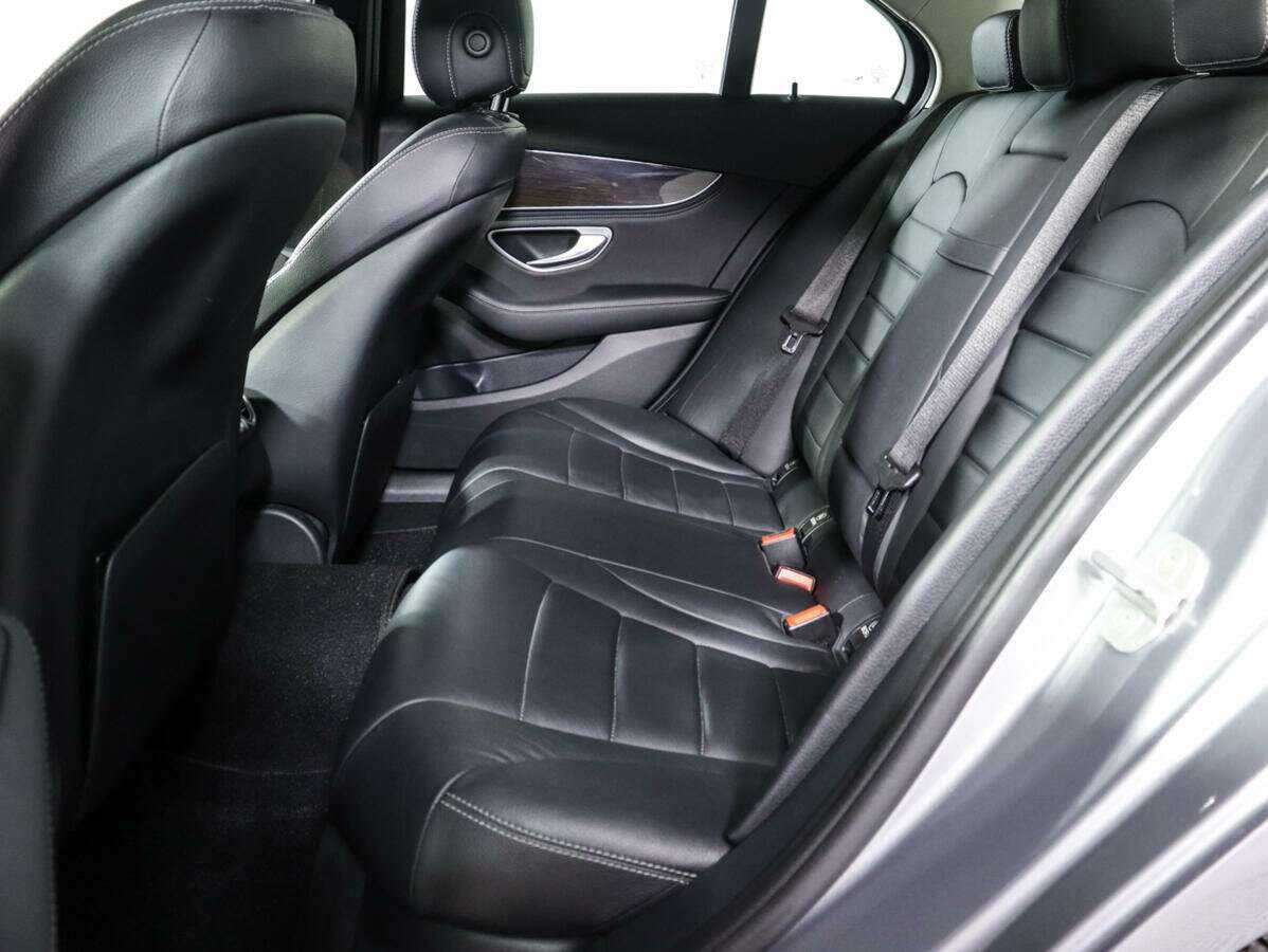 Купить Mercedes-Benz C-Класс с пробегом. Фото: #8