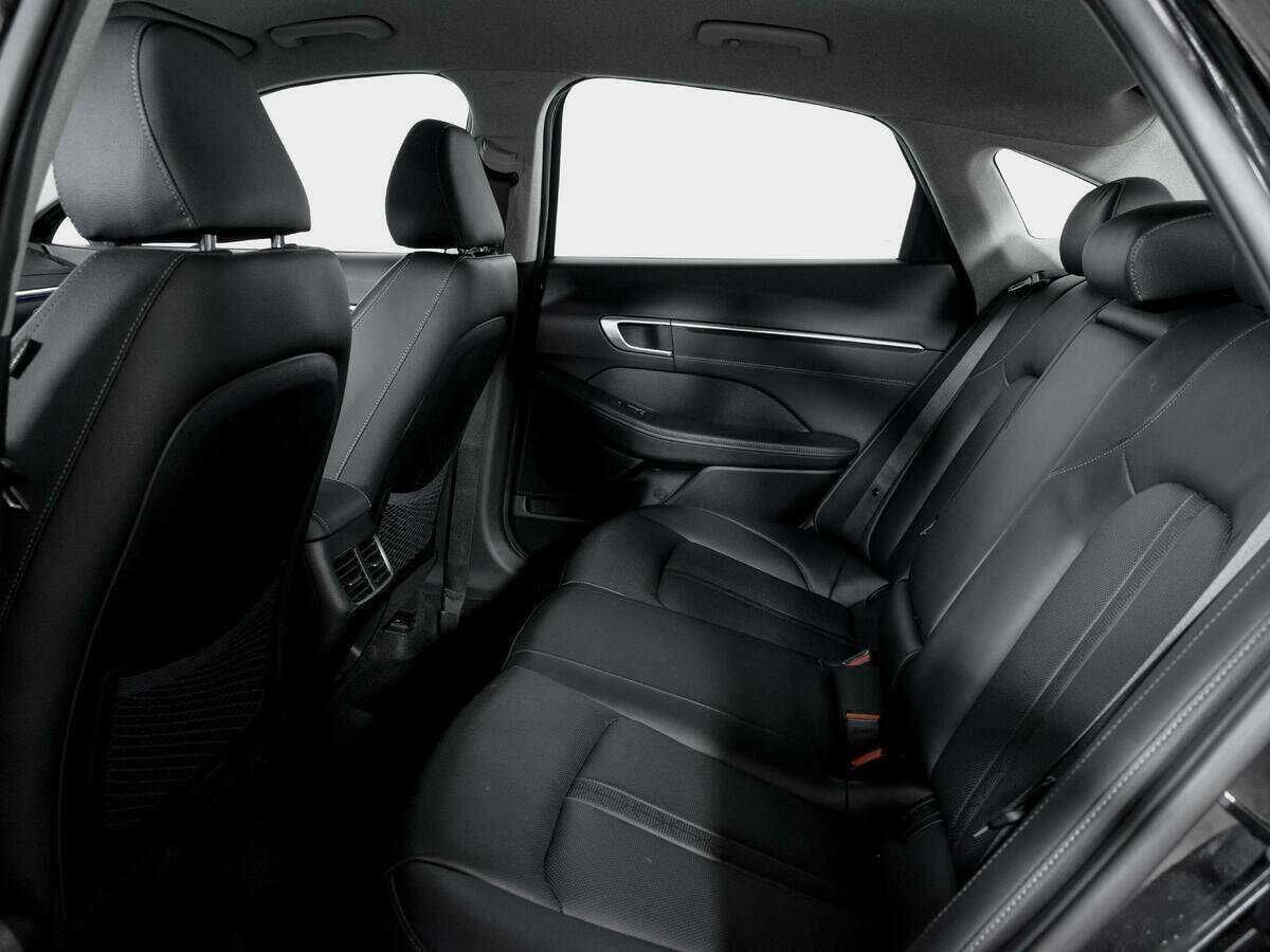 Купить Hyundai Sonata с пробегом. Фото: #9