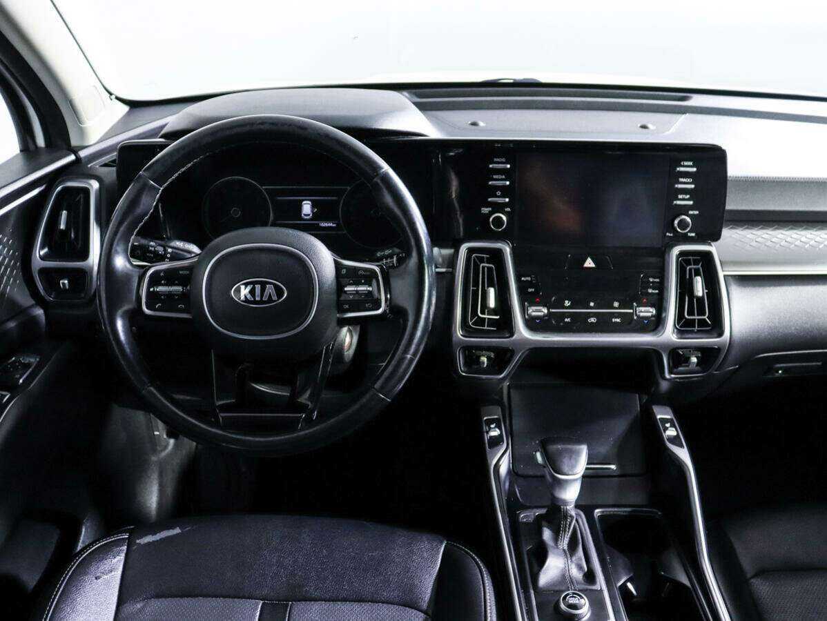Купить Kia Sorento с пробегом. Фото: #9