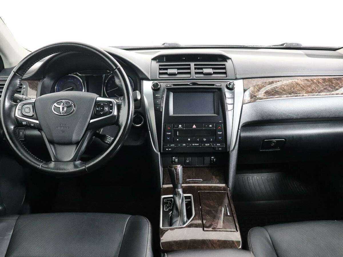 Купить Toyota Camry с пробегом. Фото: #10