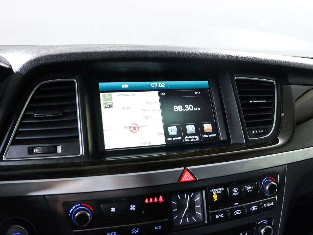 Купить Hyundai Genesis с пробегом. Фото: #15