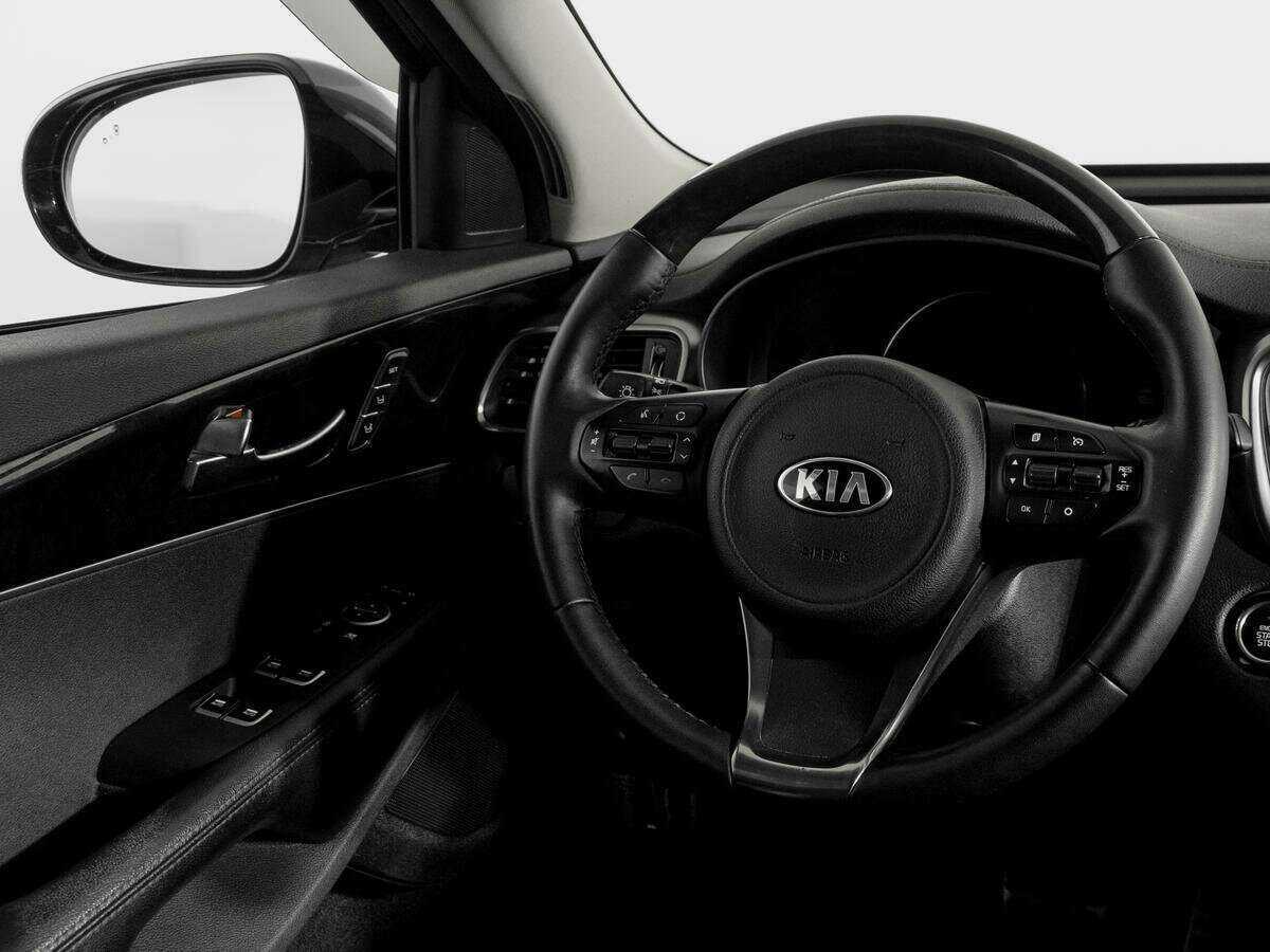Купить Kia Sorento с пробегом. Фото: #14