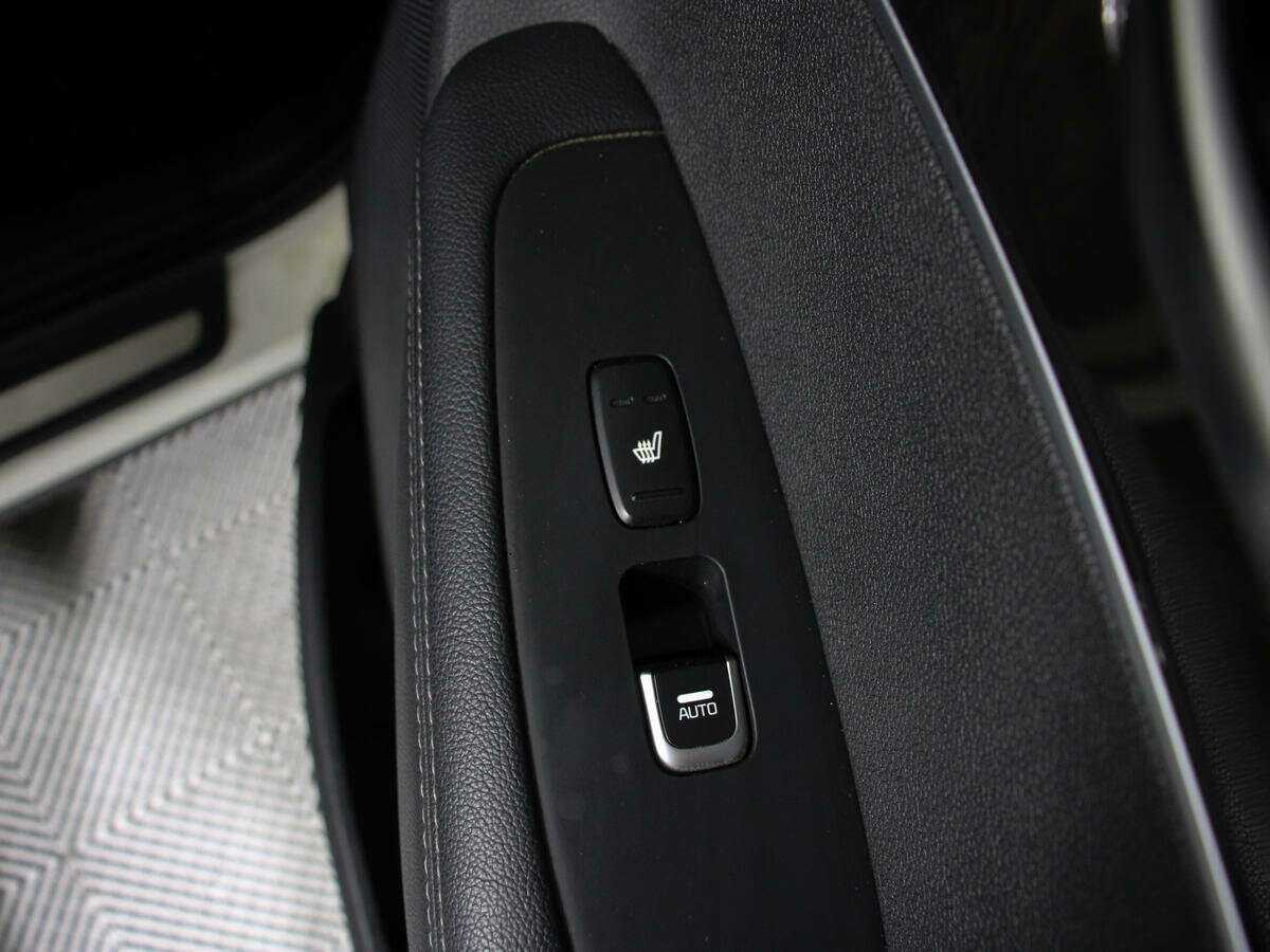 Купить Kia Sorento с пробегом. Фото: #16