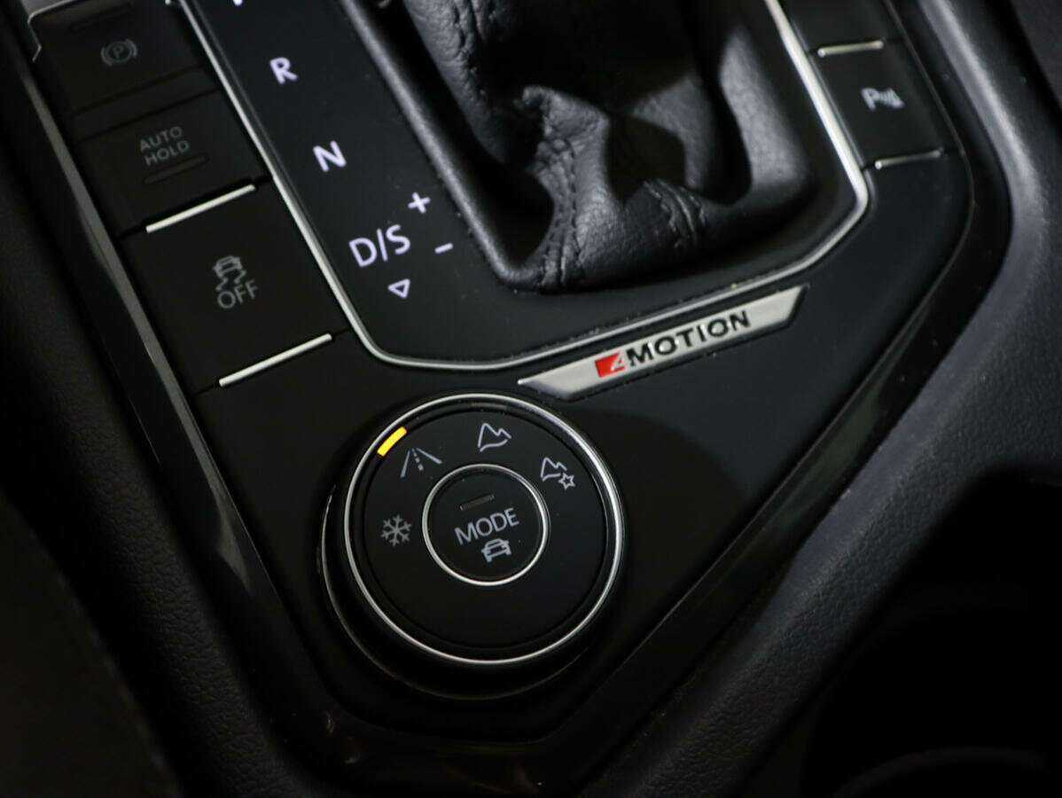 Купить Volkswagen Tiguan с пробегом. Фото: #13