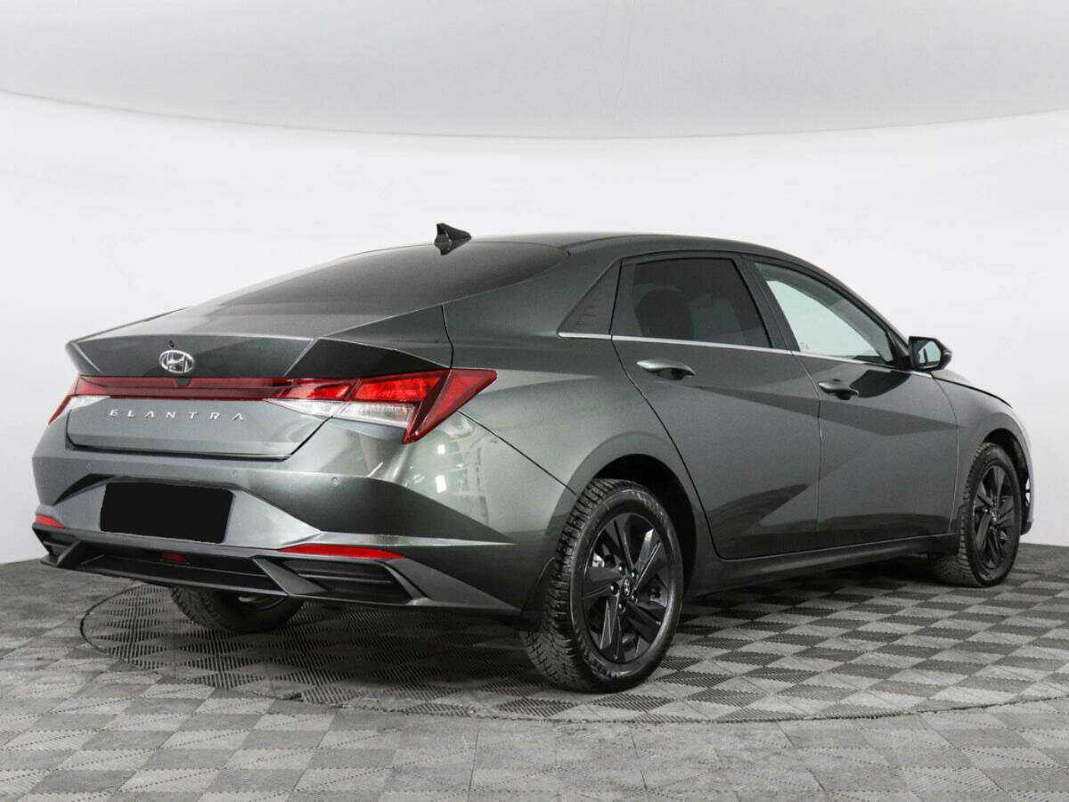 Купить Hyundai Elantra с пробегом. Фото: #4