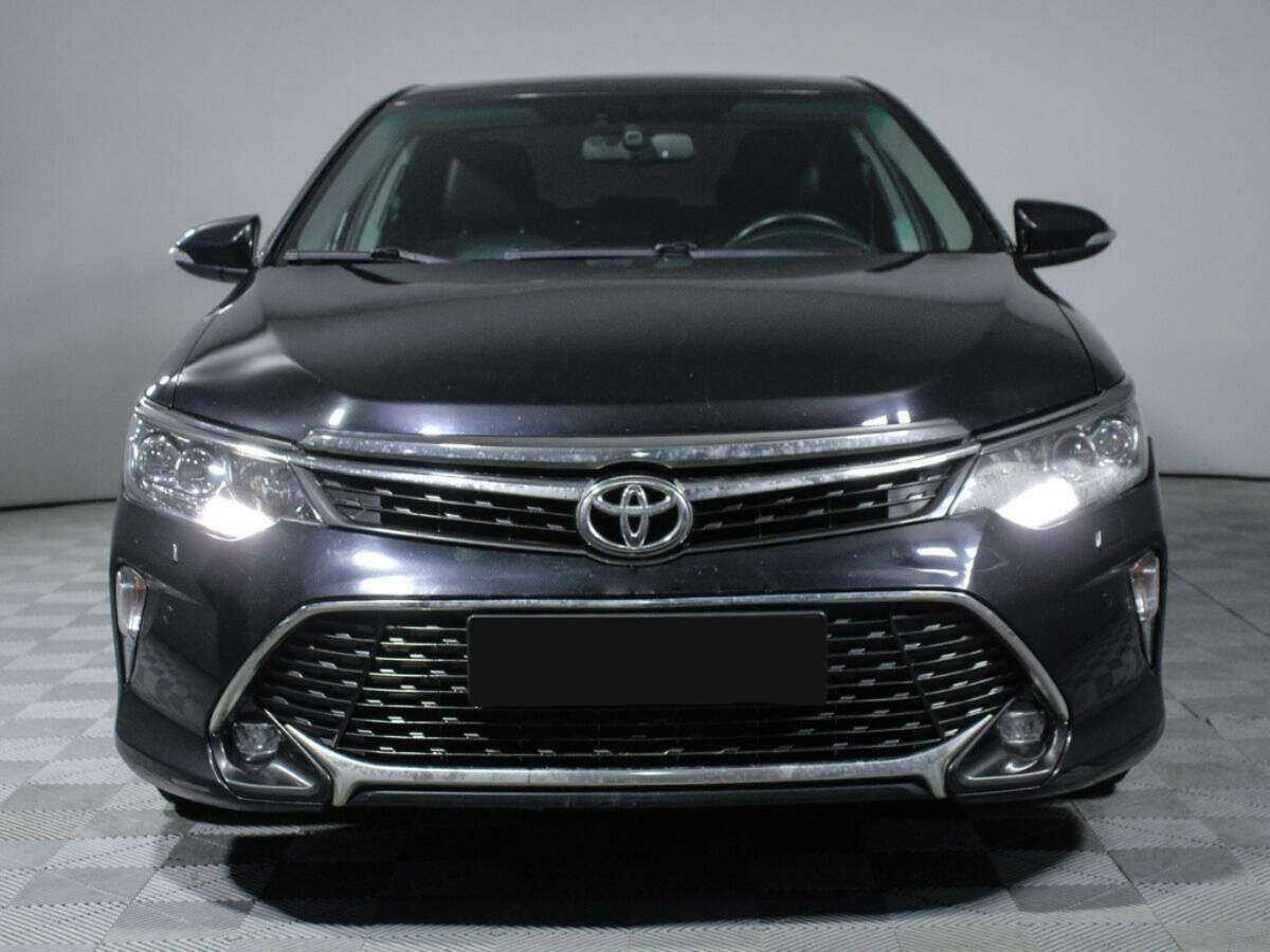 Купить Toyota Camry с пробегом. Фото: #1