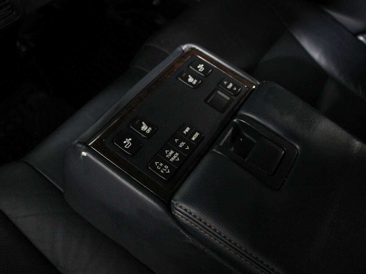 Купить Toyota Camry с пробегом. Фото: #16