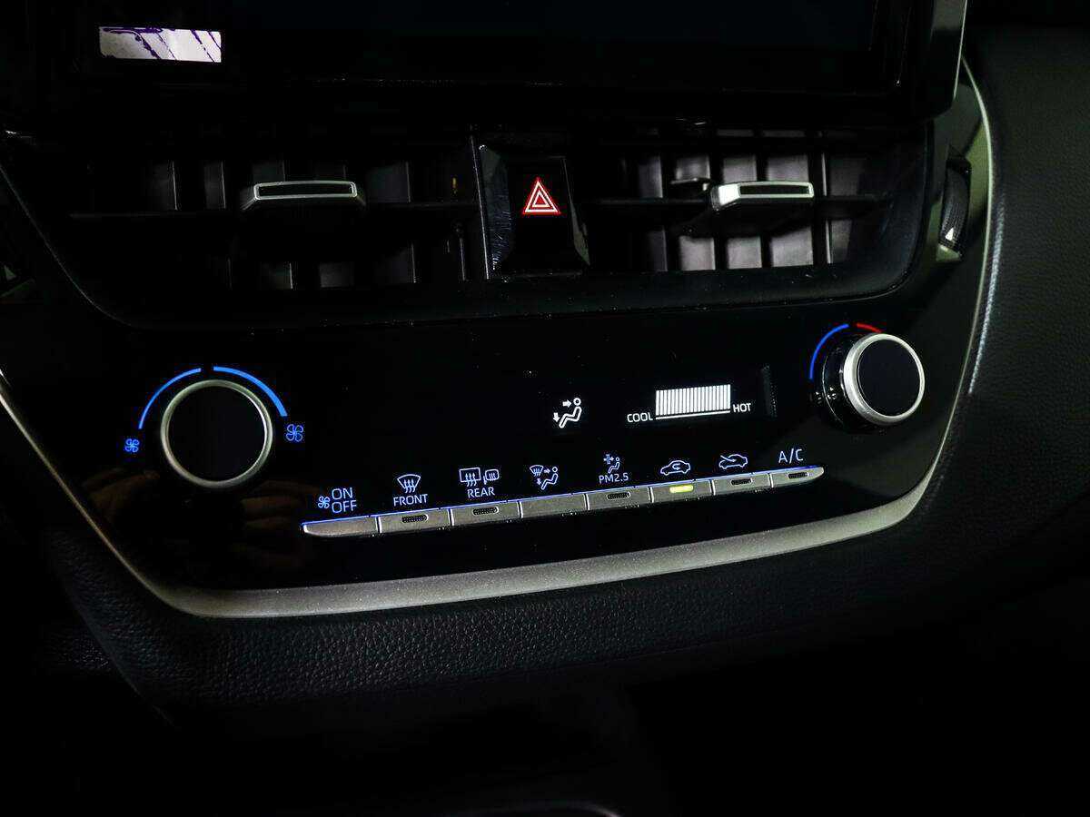 Купить Toyota Corolla с пробегом. Фото: #17