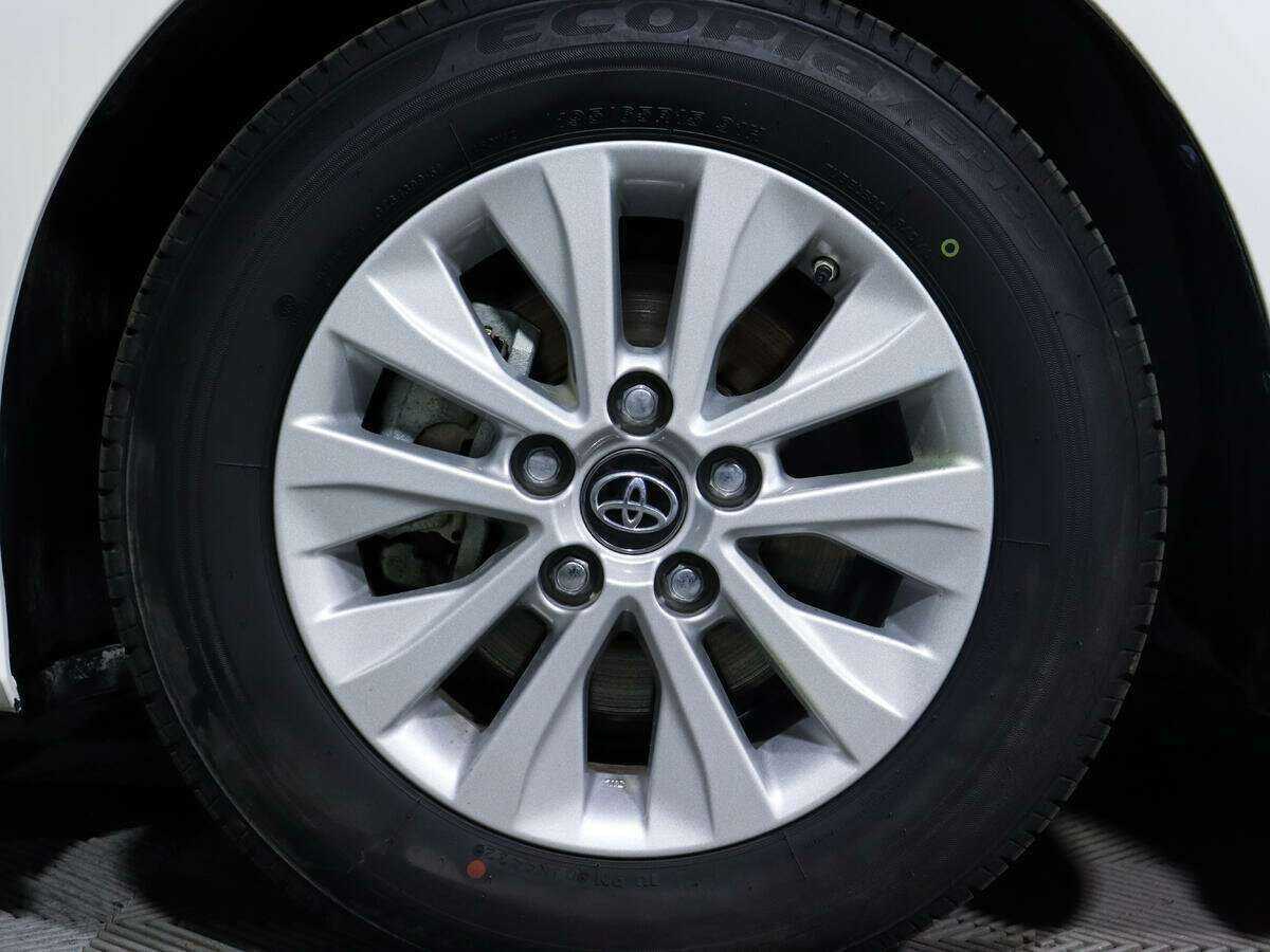 Купить Toyota Corolla с пробегом. Фото: #11