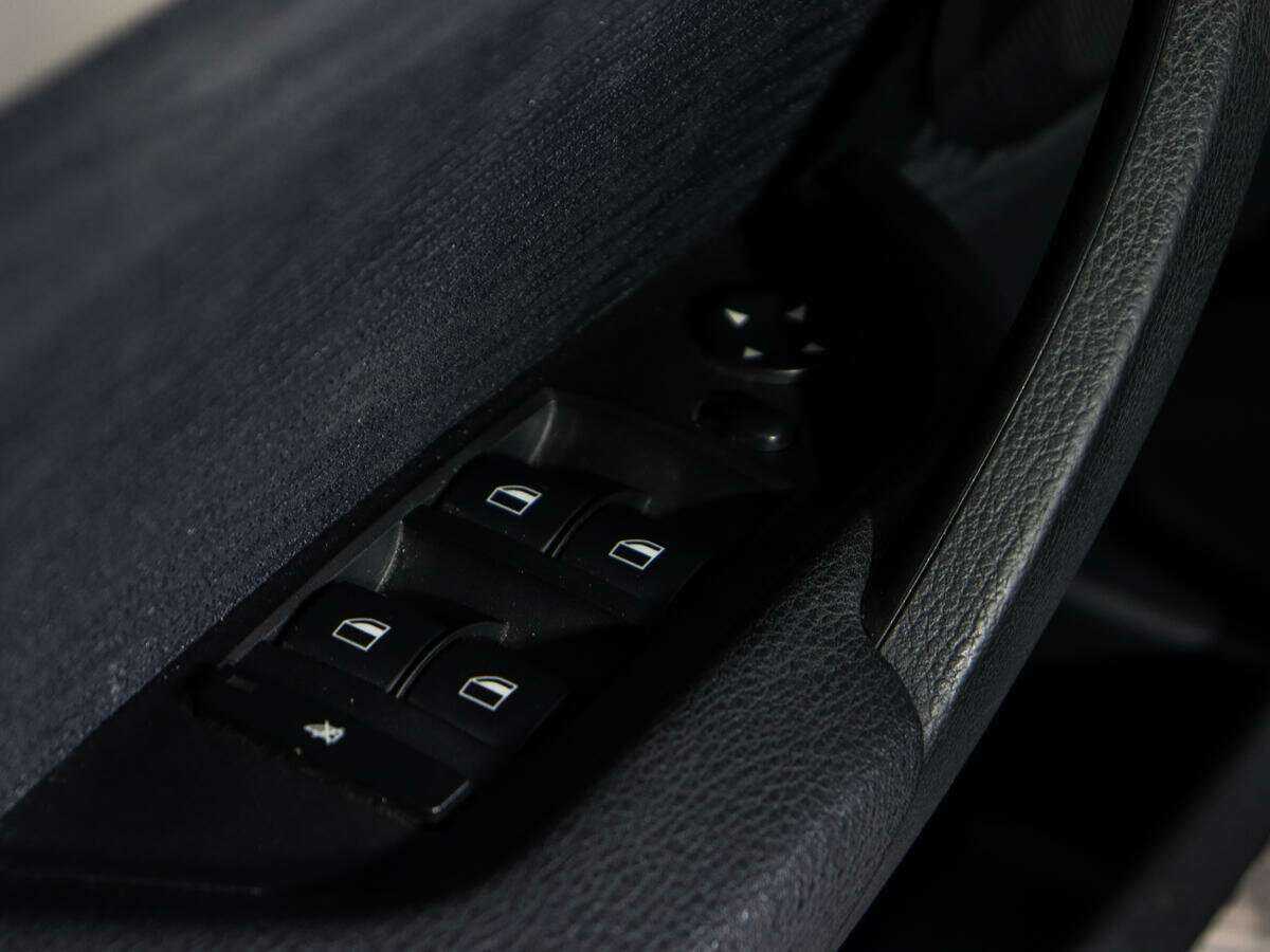 Купить BMW X1 с пробегом. Фото: #12