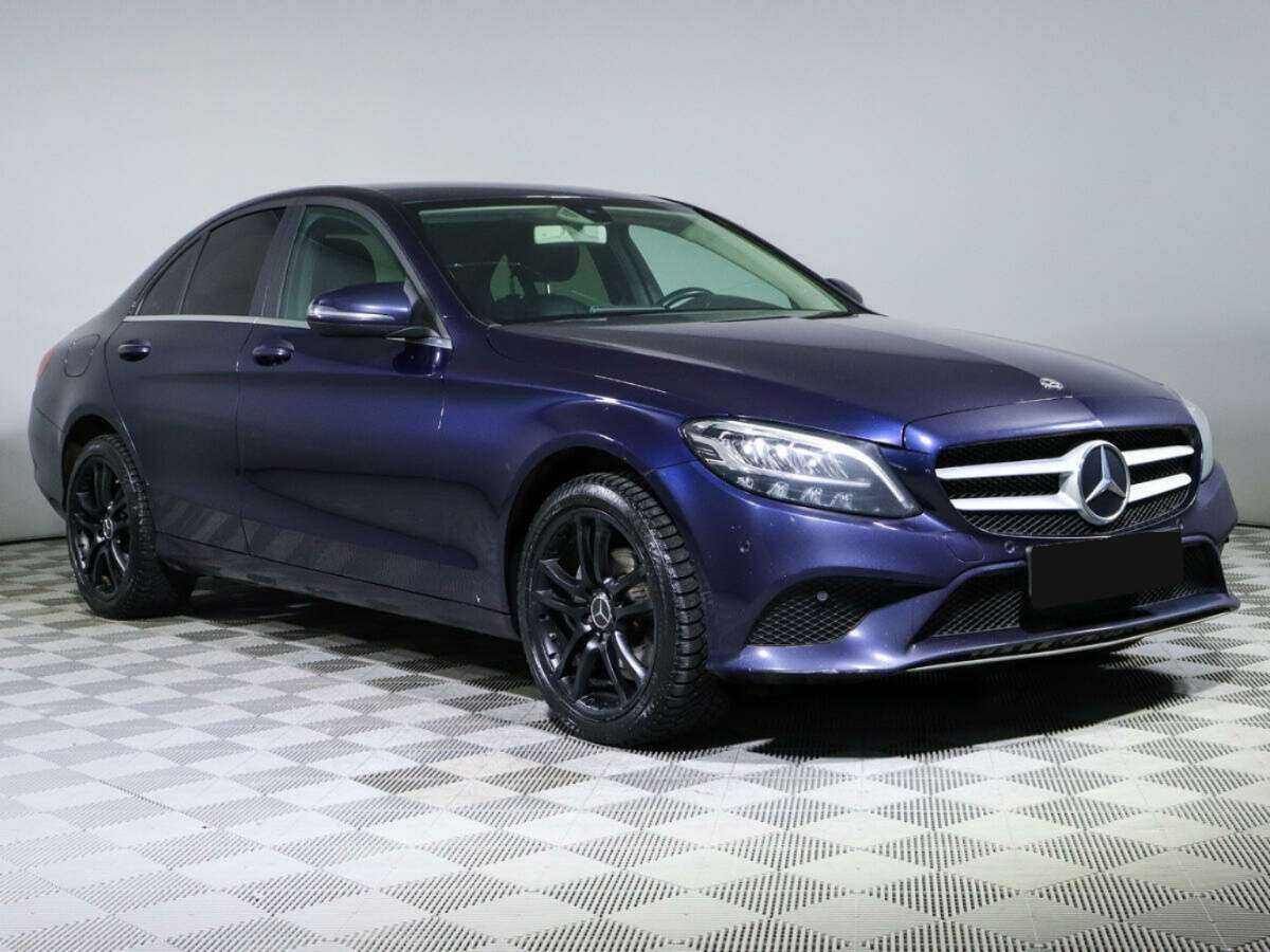 Купить Mercedes-Benz C-Класс с пробегом. Фото: #2