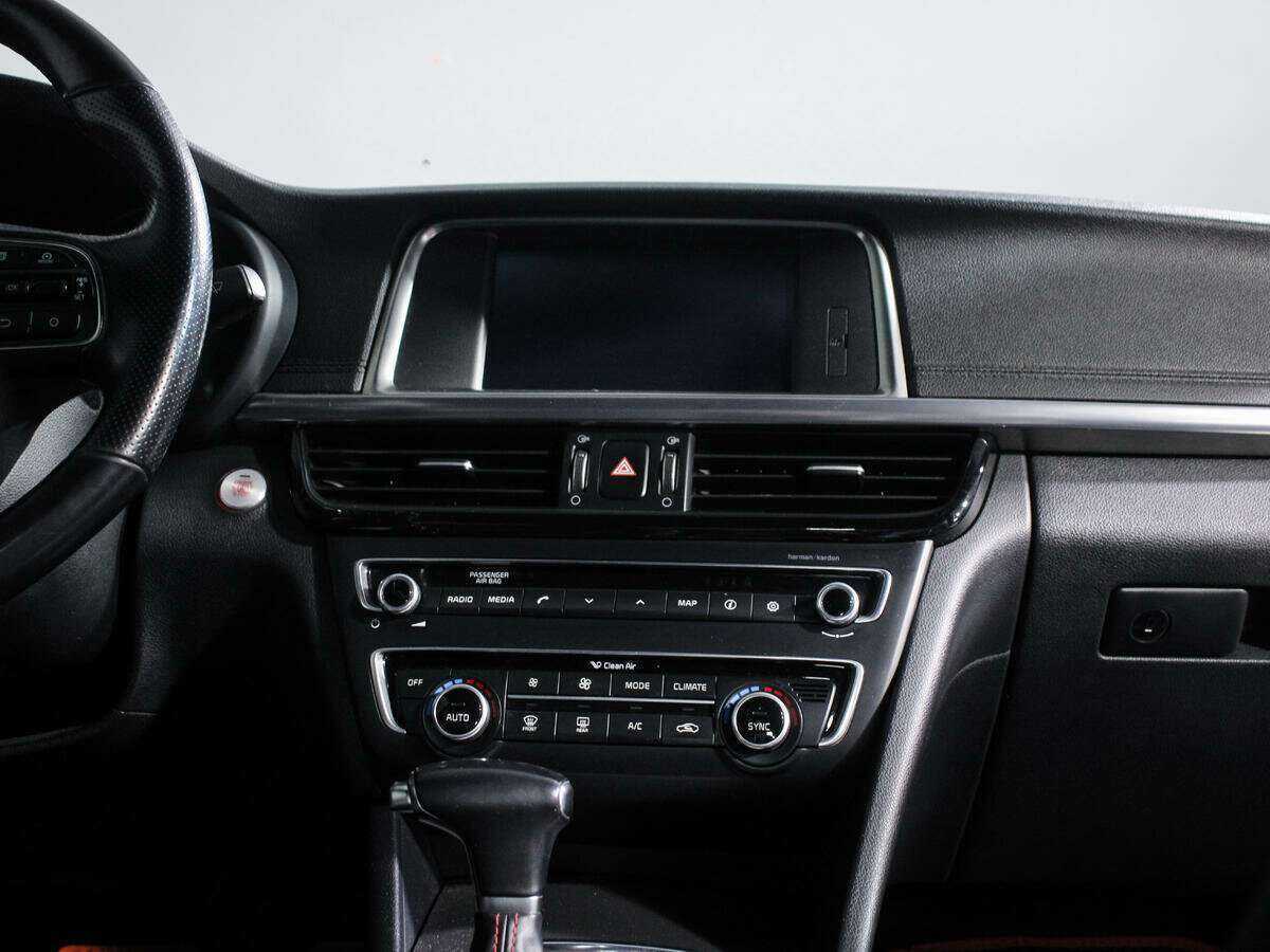 Купить Kia Optima с пробегом. Фото: #8