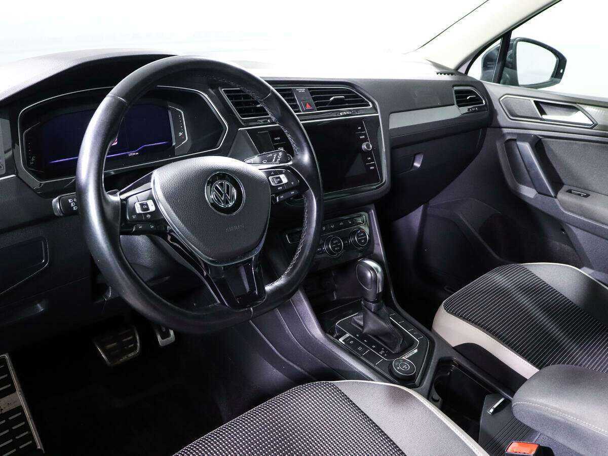 Купить Volkswagen Tiguan с пробегом. Фото: #11