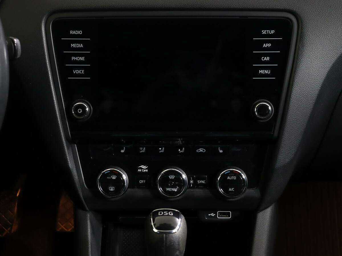 Купить Skoda Octavia с пробегом. Фото: #11