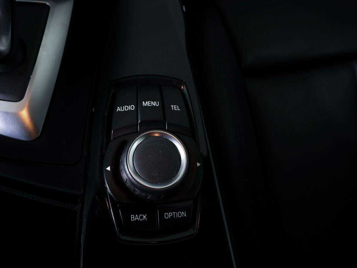 Купить BMW 3 серии с пробегом. Фото: #15