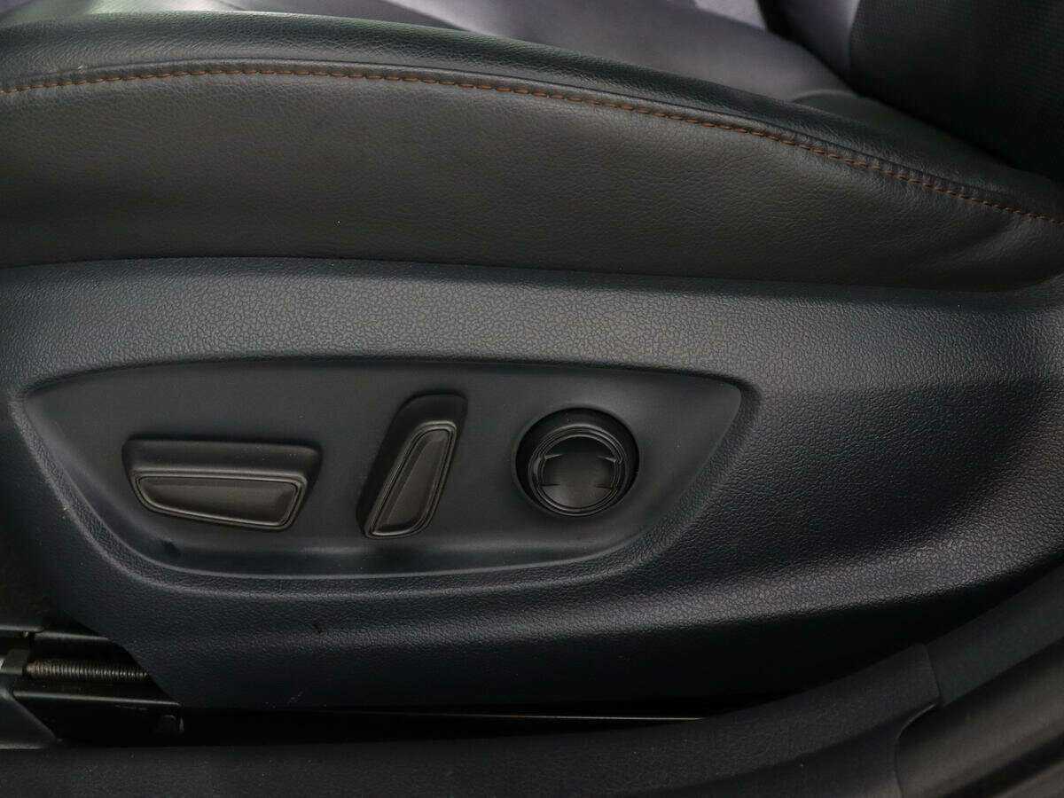 Купить Toyota Camry с пробегом. Фото: #16