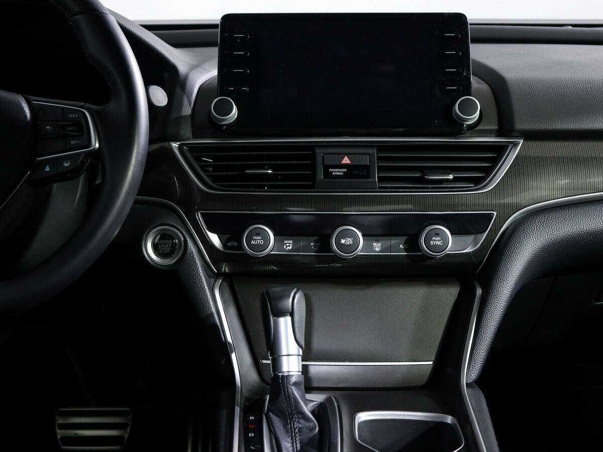 Купить Honda Accord с пробегом. Фото: #10