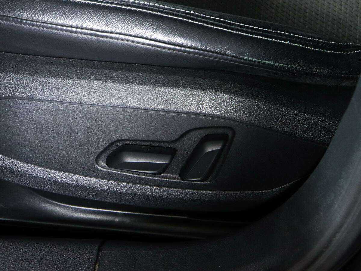 Купить Audi A4 с пробегом. Фото: #18