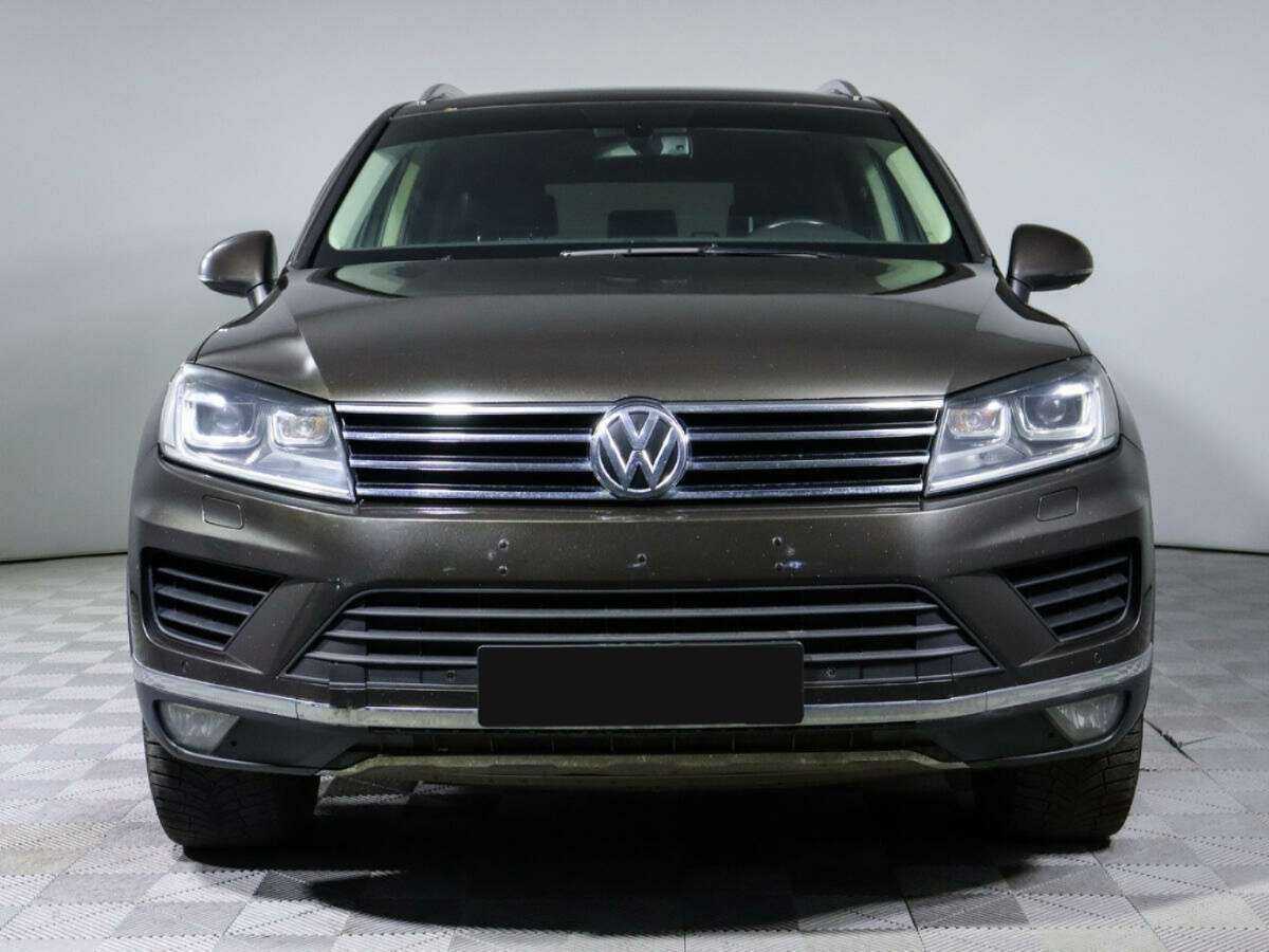 Купить Volkswagen Touareg с пробегом. Фото: #1