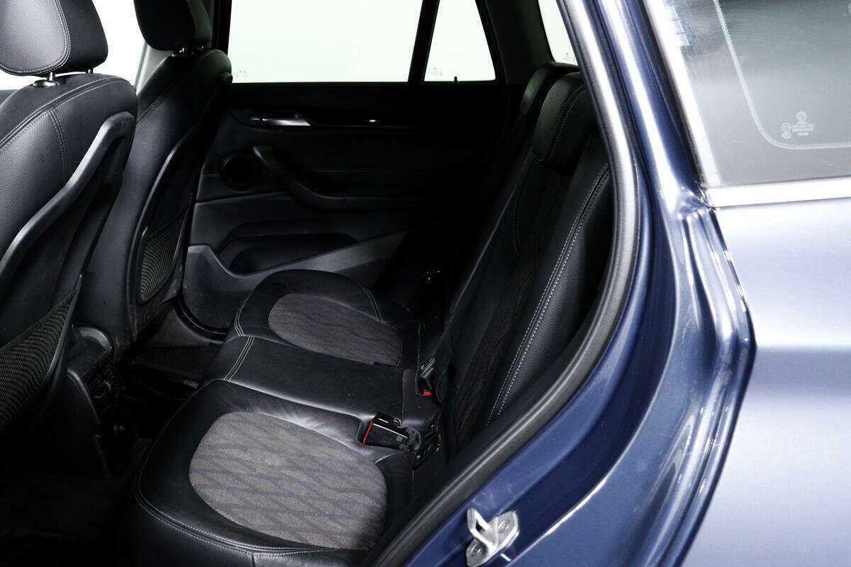 Купить BMW X1 с пробегом. Фото: #11