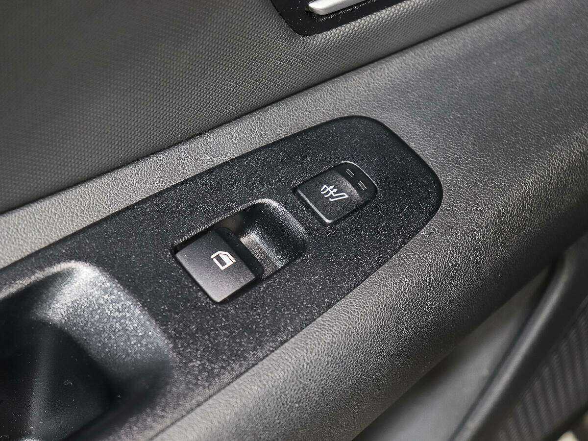 Купить Hyundai Elantra с пробегом. Фото: #18