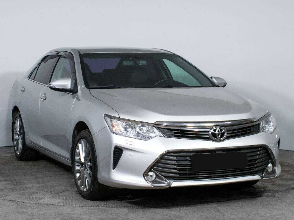 Купить Toyota Camry с пробегом. Фото: #2