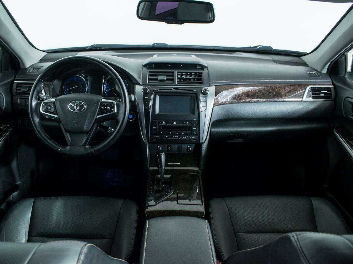 Купить Toyota Camry с пробегом. Фото: #11