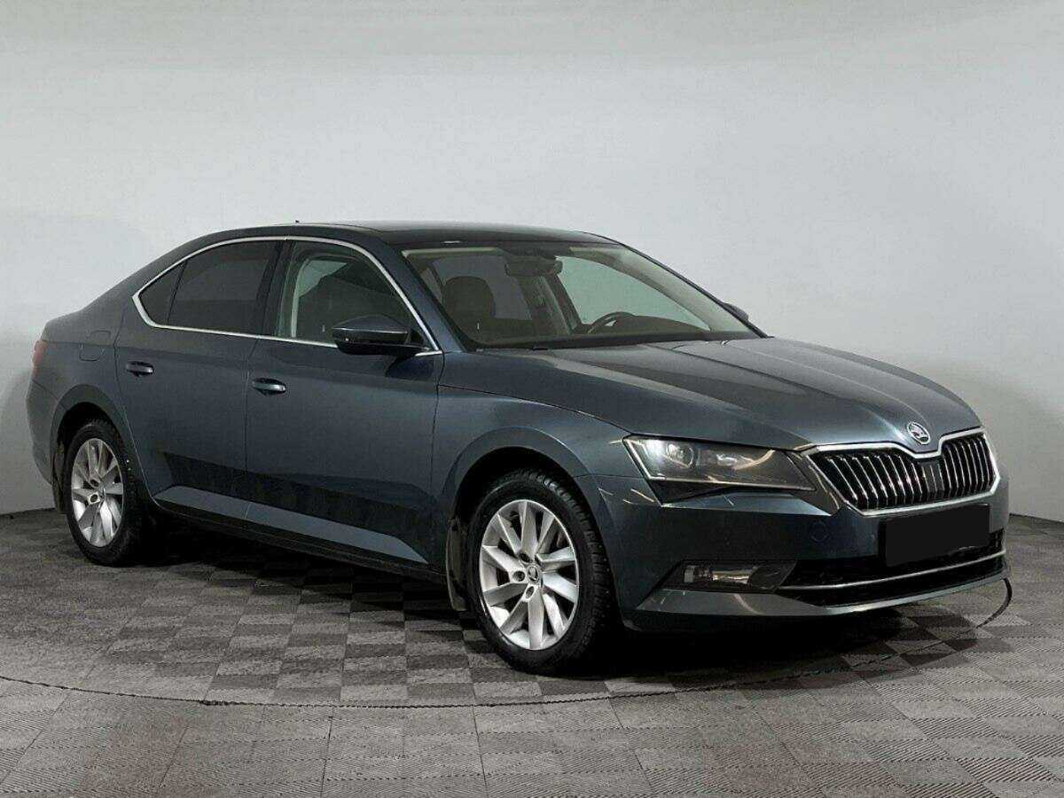 Купить Skoda Superb с пробегом. Фото: #2