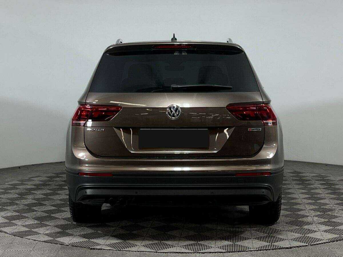 Купить Volkswagen Tiguan с пробегом. Фото: #5