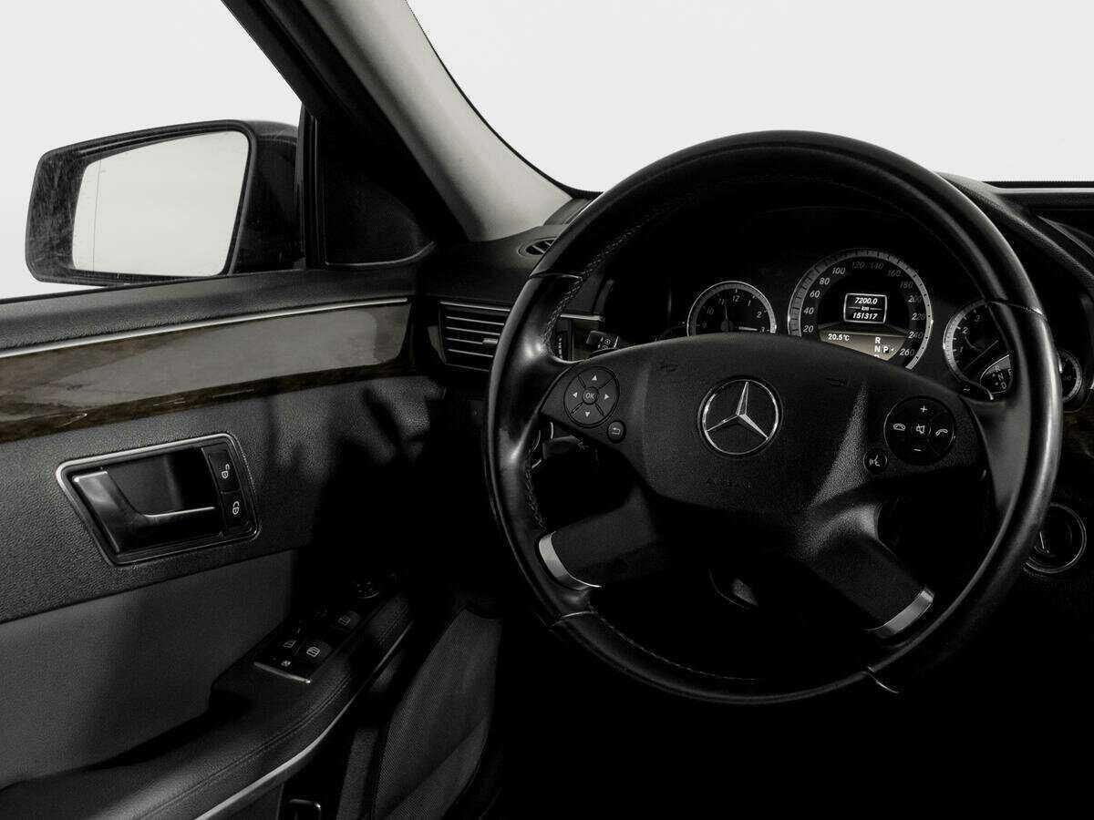 Купить Mercedes-Benz E-Класс с пробегом. Фото: #13